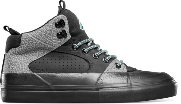 éS Accel Explorer Black